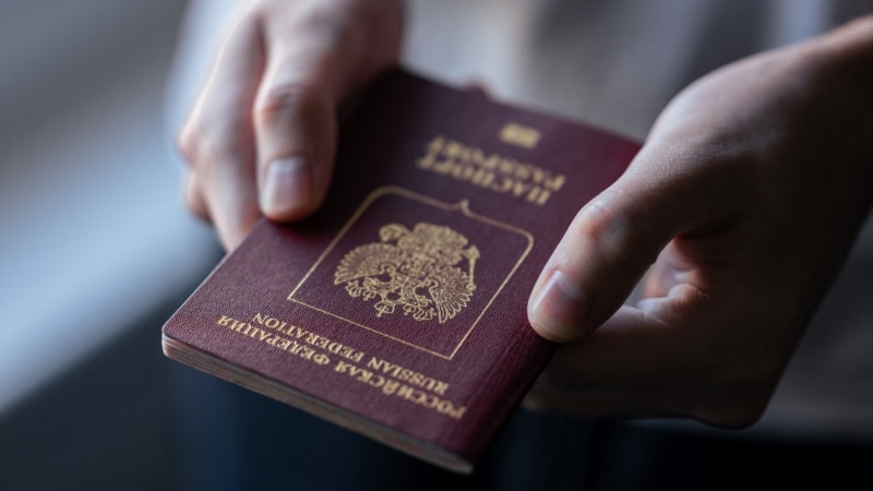 Crna Gora uvodi vize za ruske državljane najkasnije do septembra naredne godine