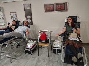 Crveni krst Zrenjanin realizovao akciju dobrovoljnog davanja krvi u prostorijama zrenjaninskog TF „Mihajlo Pupin“