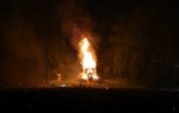Čudo neviđeno: Vatrogasac iz požara izvukao netaknutu ikonu Bogorodice VIDEO