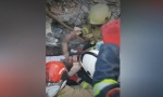 Čudo u Albaniji: Pogledajte trenutak kada je mladić posle dva dana izvučen iz ruševina (VIDEO)
