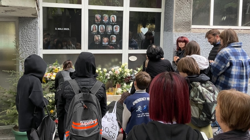 Cveće i sveće za nastradale šest meseci nakon ubistva u beogradskom Ribnikaru