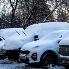 DA LI JE OVO NAJVEĆA ZABLUDA VOZAČA? Evo da li treba zagrevati automobil zimi pre polaska (VIDEO)