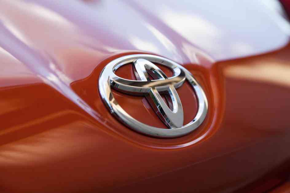 DA! Predstavljena je nova Toyota Corolla u sedan varijanti! (VIDEO)