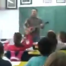DA SE NAJEŽIŠ - PUNIM PLUĆIMA, IZ SRCA, GLASNO I JASNO! Srpska deca na času pevaju Oj, Kosovo, Kosovo (VIDEO)