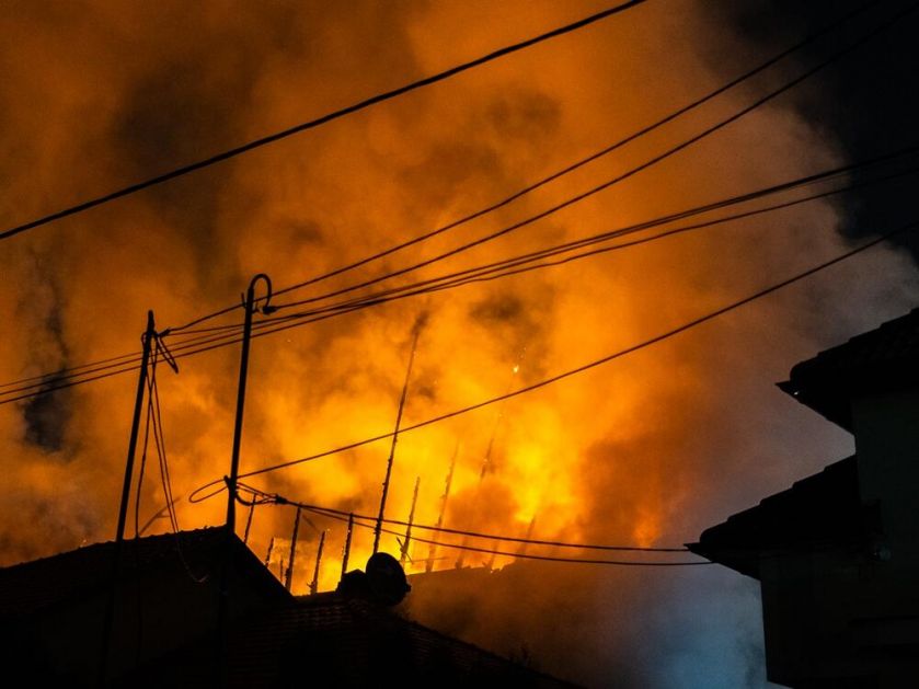 DANAS DAN ŽALOSTI U BARU Dvoje dece, devojka i žena stradali u požaru, vatrogasci zanemeli od prizora