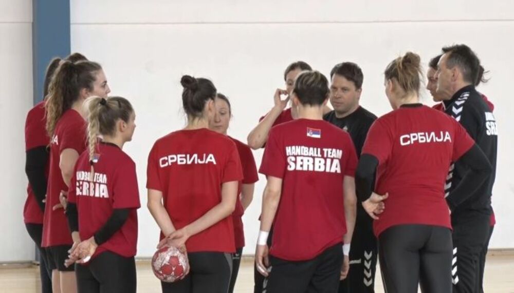DEBITUJE NOVI SELEKTOR: Rukometašice Srbije igraju protiv Slovačke u baražu za SP