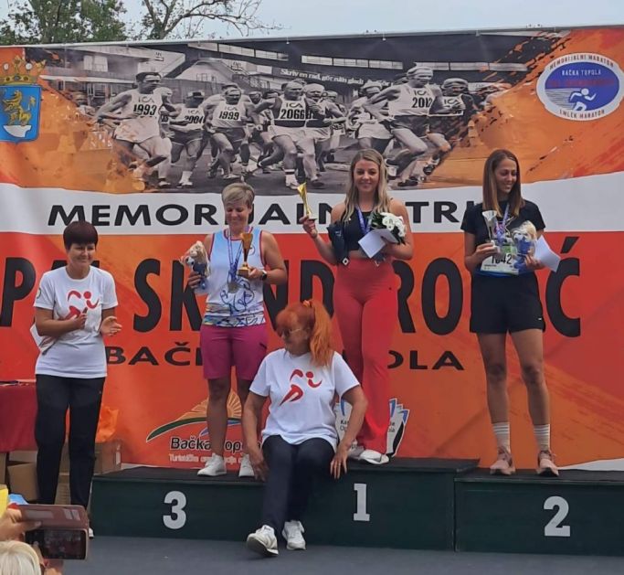 И ПРОТЕКЛОГ ВИКЕНДА ТРКАЧИ DEER RUNNERS ТИМА ОСВОЈИЛИ СЈАЈНЕ РЕЗУЛТАТЕ