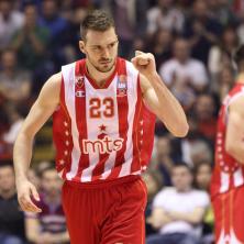 DELIJE GA SILNO ŽELELE: Marko Gudurić podelio sliku u dresu Crvene zvezde (FOTO)