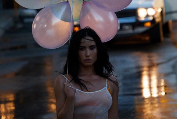 DEMI LOVATO DONOSI NOVU DOZU SAMOUVERENOG POPA: Novi singl Low Rise Jeans“