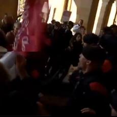 DEMONSTRACIJE U BARSELONI: Radnici pokušali da PROVALE u parlament! HAOS NA ULICAMA! (VIDEO)