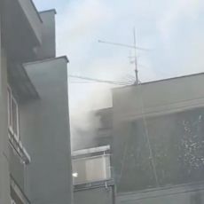 DIM KULJA IZ ZGRADE NA BEOGRADSKOM KEJU: Požar u Novom Sadu (VIDEO)