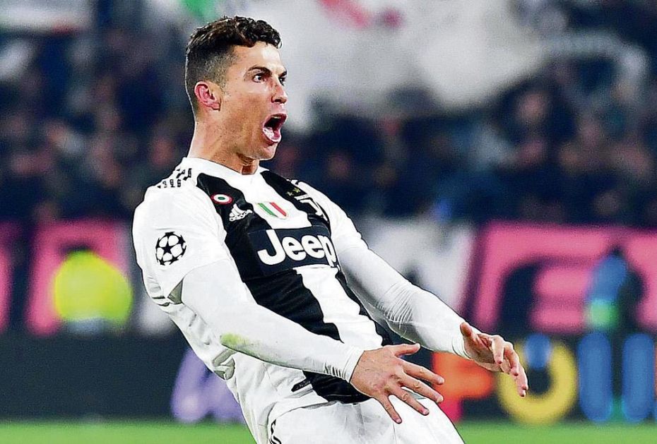 DOBIJAMO NOVOG SUPERHEROJA: Zbogom fudbalu Ronaldo spasava svet od uništenja!
