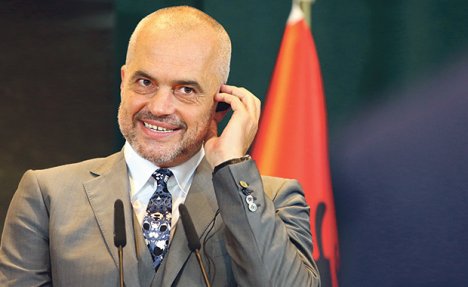 DOČEKAO GA DAČIĆ: Albanski premijer Edi Rama doputovao u Beograd