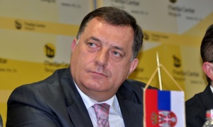 Dodik odbrusio Izetbegoviću: Ti si bezobrazni licemer, povuci zahtev za reviziju!