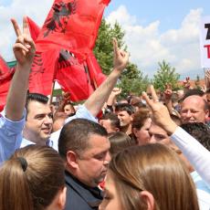 DOSTA NAM JE DIKTATORA RAME: Albanska opozicija najavljuje VELIKE PROTESTE 25 MAJA!