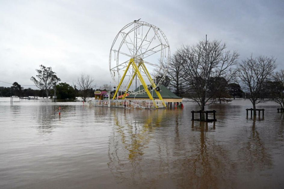 DOSTA NAM JE, STVARNO NAM JE DOSTA! Potopljena predgrađa Sidneja, hiljade ljudi evakuisano! Meteorolozi: Stižu nove obilne kiše