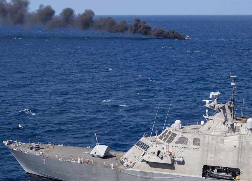 DRAMA NA ATLANTIKU: Potonuo američki ratni brod! Vojska objavila slike sa mesta nesreće, postoji opasnost za plovidbu!