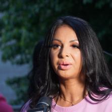 DRAMA: Zbog oružanog sukoba prekinut nastup Tine Ivanović - Kriminalne grupe pucale sa svih strana