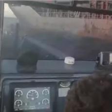 DRAMATIČNA SCENA KOD OBALA LIBIJE: Munjevita akcija, specijalci LNA opkoljavaju turski brod (VIDEO)