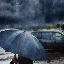 DRASTIČAN PAD TEMPERATURE: Srbija danas na udaru velikih vremenskih nepogoda, vetar će dostizati udare orkanske jačine