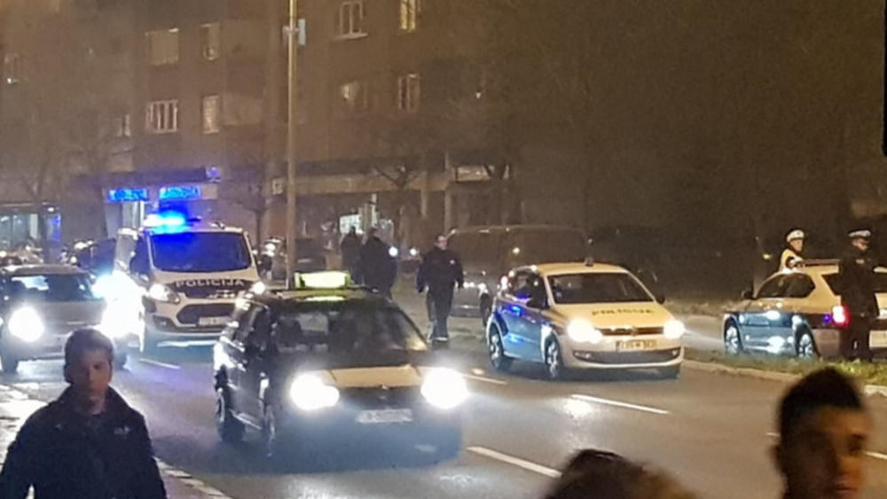 DUGE CEVI U TUZLI: Uhapšeno troje ljudi posle pucnjave, policija im pronašla gasni pištolj