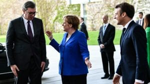 DW: EU treba da suspenduje pregovore sa Srbijom dok je Vučić na vlasti