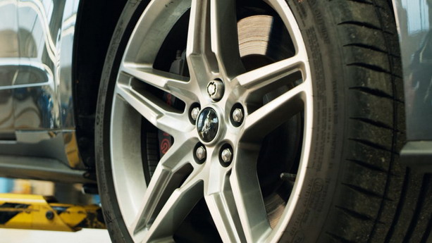 Da li Koka-Kolom možete stvarno očistiti felne automobila?