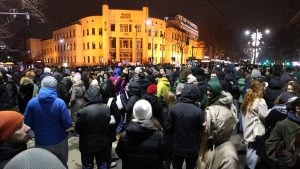 Da li Pravni fakultet počinje sa nadoknadom nastave?