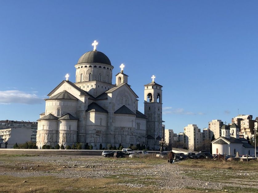 Crnogorski poreski raj: Zašto Mugoša ne objavi i dugovanja ostalih verskih zajednica nego samo SPC?