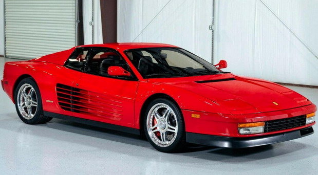 Da li ovaj modifikovani Ferrari Testarossa iz 1988. vredi 160.000 dolara?