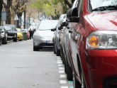 Da li vlasnici većih automobila treba da plaćaju skuplji parking?