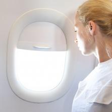 Da li znate čemu služi rupica na avionskom prozoru? Stjuardesa dala odgovor na pitanje - Ovo sigurno niste očekivali
