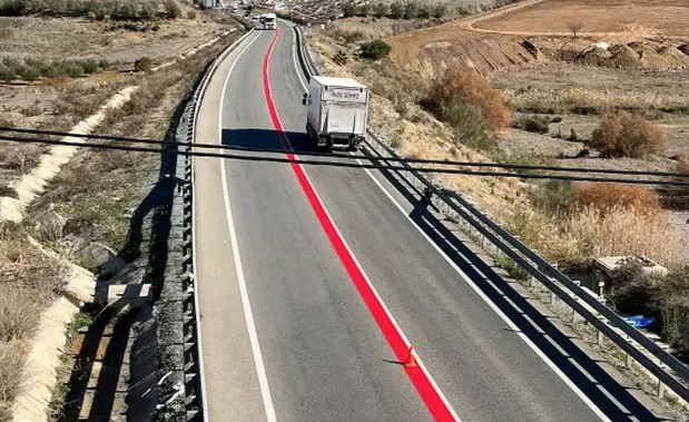 Da li znate koja je funkcija crvene linije na ovom putu?!