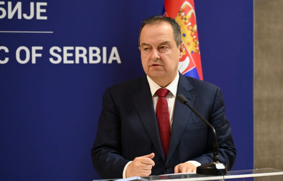 Dačić: Desetoro uhapšenih zbog napada na policiju u Novom Pazaru