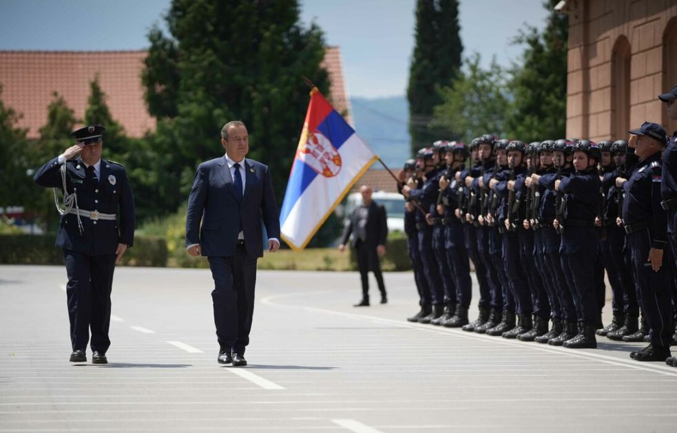 Dačić: Nema jake države bez vojske i policije