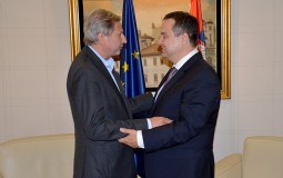 
					Dačić: Srbija nezaustavljivo ide ka EU 
					
									