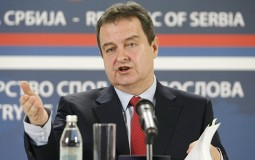 
					Dačić: Ukoliko je tačno, odluka Nikolića je sramotna, time pomaže onima koji su protiv Vučića 
					
									