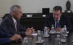 
					Dačić informisao ambasadore Srbije o stanju na Kosovu 
					
									