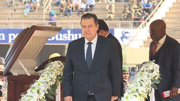 Dačić prisustvovao ceremoniji državne sahrane Roberta Mugabea