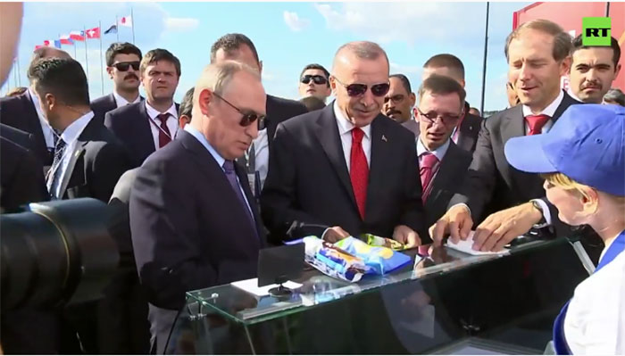 „Dajte kusur ministru, njemu treba za razvoj avijacije“ - kako je Putin častio Erdogana sladoledom