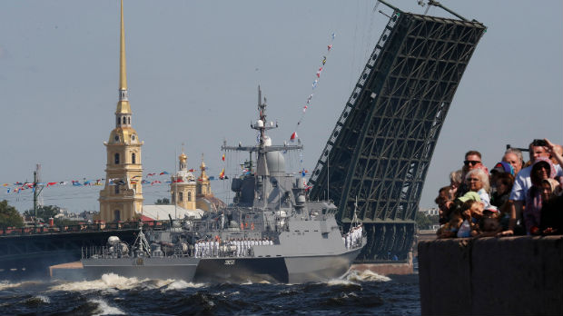 Dan ruske mornarice, spektakl na vodi i na nebu