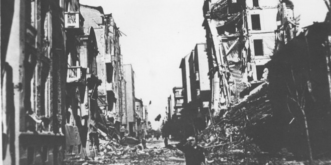 Venci u znak sećanja na početak Aprilskog rata