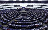 Danas sednica EP: Tajkunski mediji u ofanzivi na Srbiju, a parlamentarcima centralne teme sopstvene članice