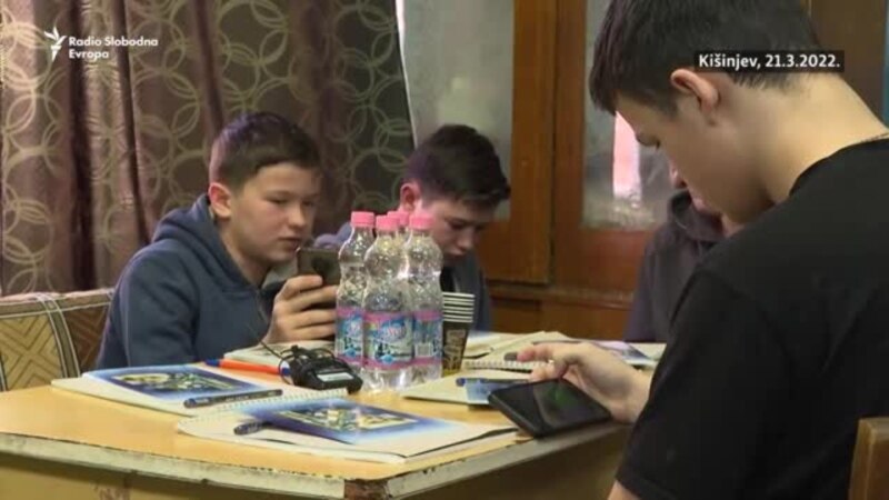 Deca iz Ukrajine u onlajn učionicama