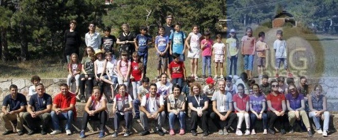 Deca migranti na organizovanom izletu na Pržaru