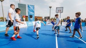 Dečji mini basket turnir ispred NIS-a