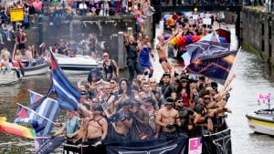 Defile brodova na LGBT festivalu u Amsterdamu