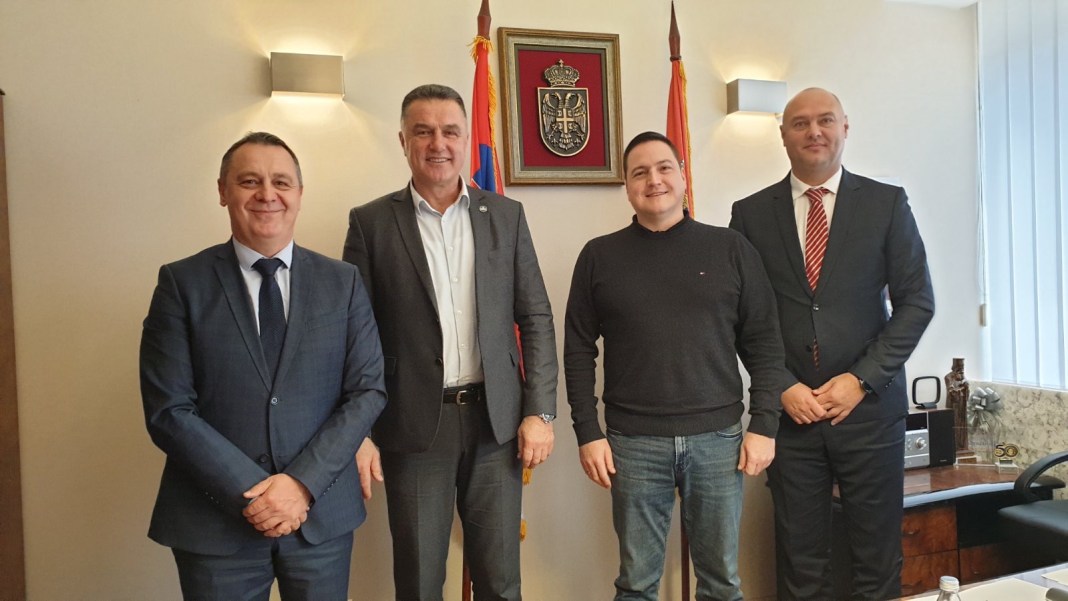Delegacija iz Novog Pazara na sastanku kod ministra Ružića