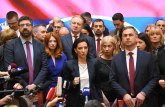 Demokratska stranka izvršitelje pripisuje Vučiću, a uveli ih Đilas i Marinika Tepić VIDEO