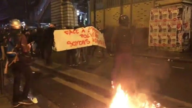 Demonstracije i suzavac u centru Pariza